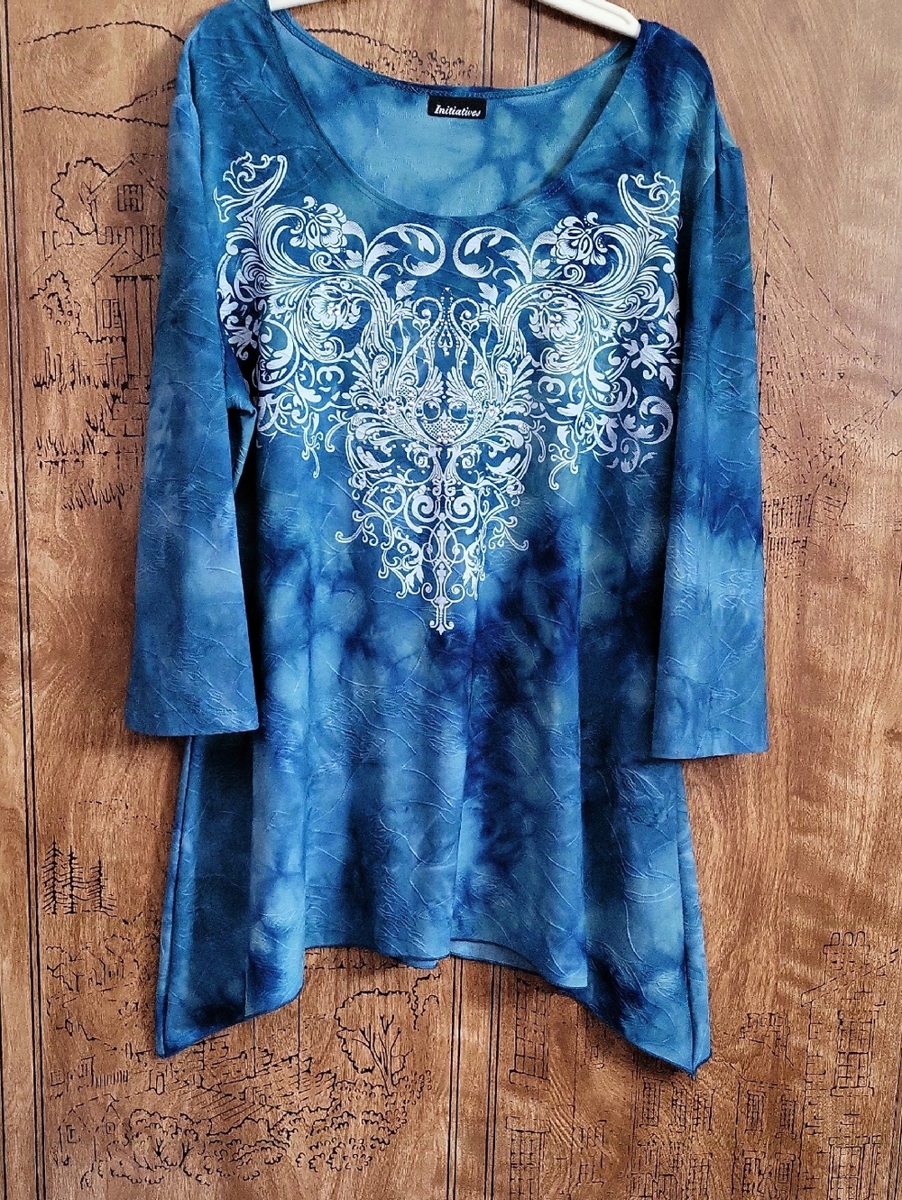 Blue Tie-Dye Scoop Neck Long Sleeve Tunic with Ornate Front Print